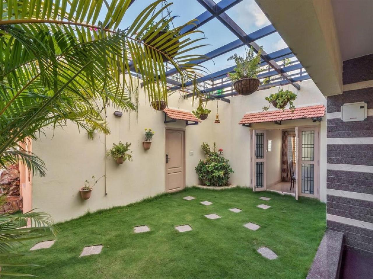 העיר בנגלור Hotel Felicity Inn Egl By Sky Stays מראה חיצוני תמונה